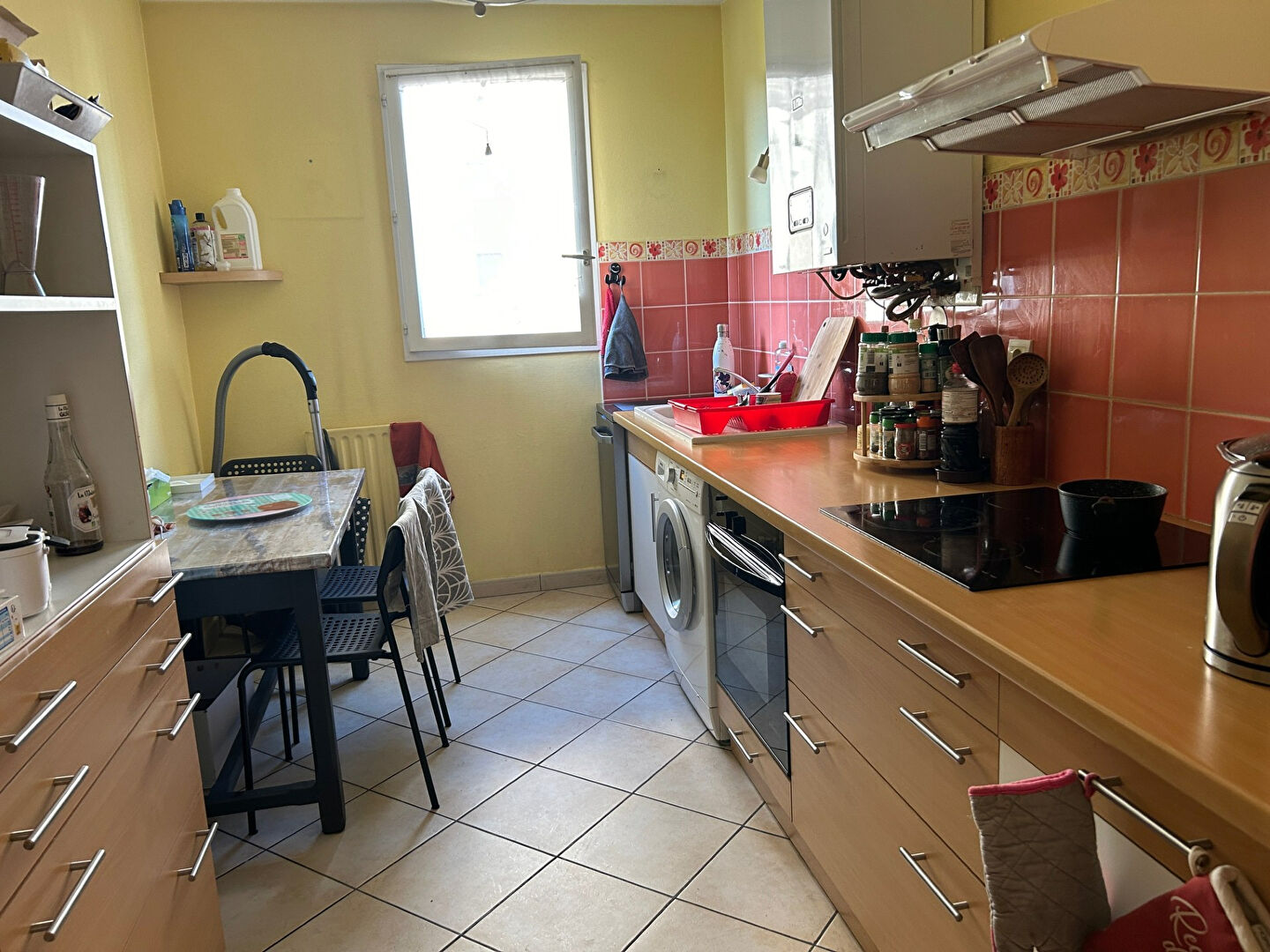 Photo T3 Pau Péboué / allées de Morlaas avec terrasse, ascenseur et parking privatif image 4/6