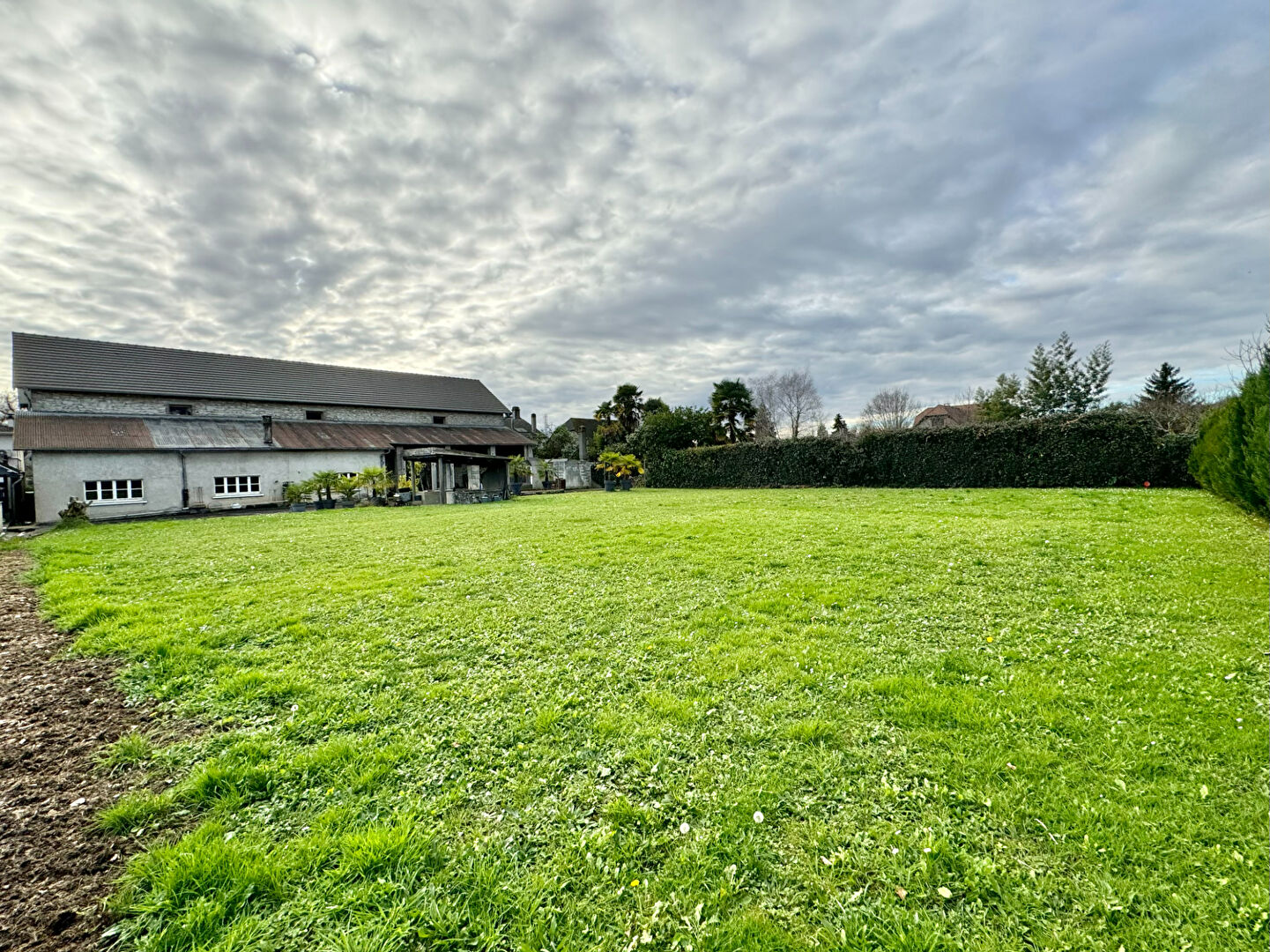 Photo Maison Aressy 6 pièce(s) 302 m2 image 5/6