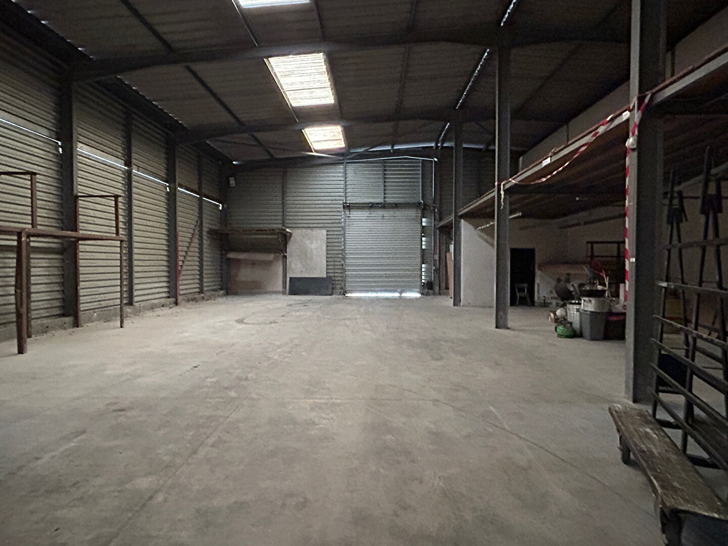 Photo Pau Nord proche Larribau, local 500m² divisible, en parfait état image 4/6