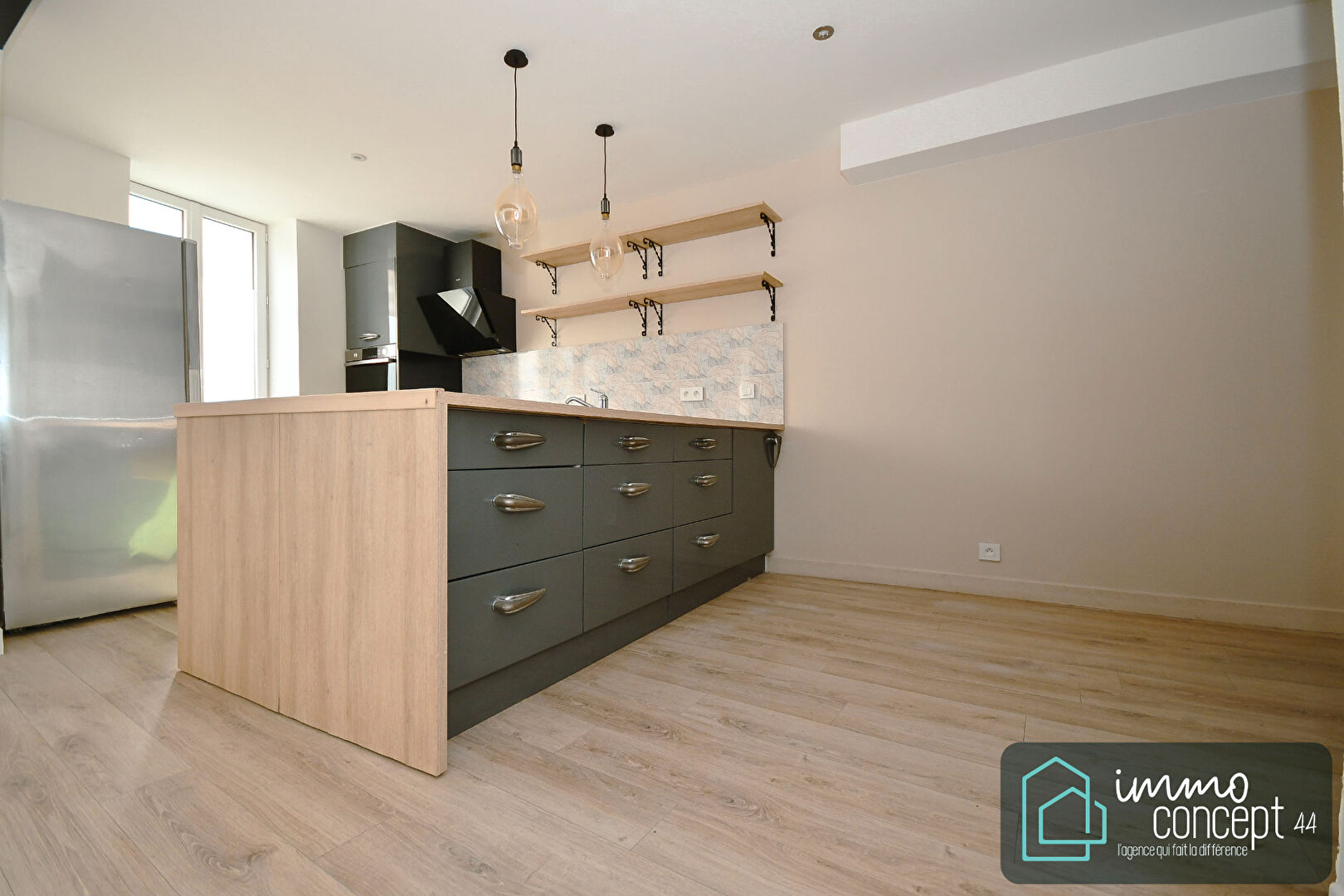 Photo Maison à vendre à Saint Jean de Boiseau - Référence 1674DS image 2/6