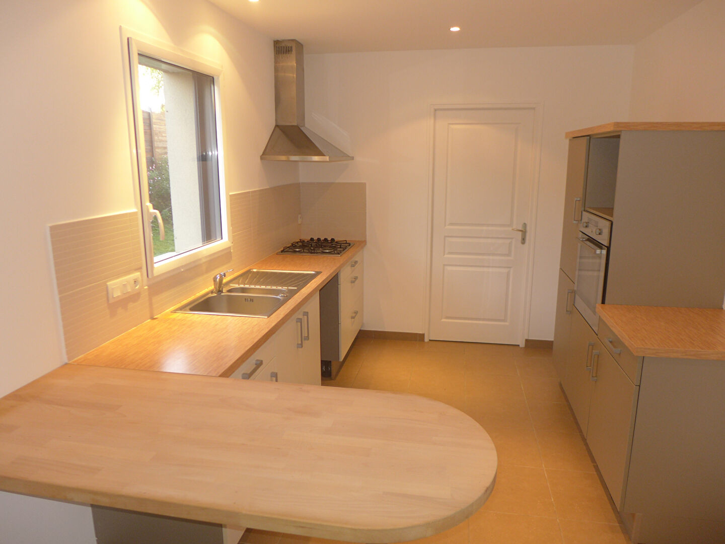 Photo Contemporaine de 100m2 en impasse image 2/6