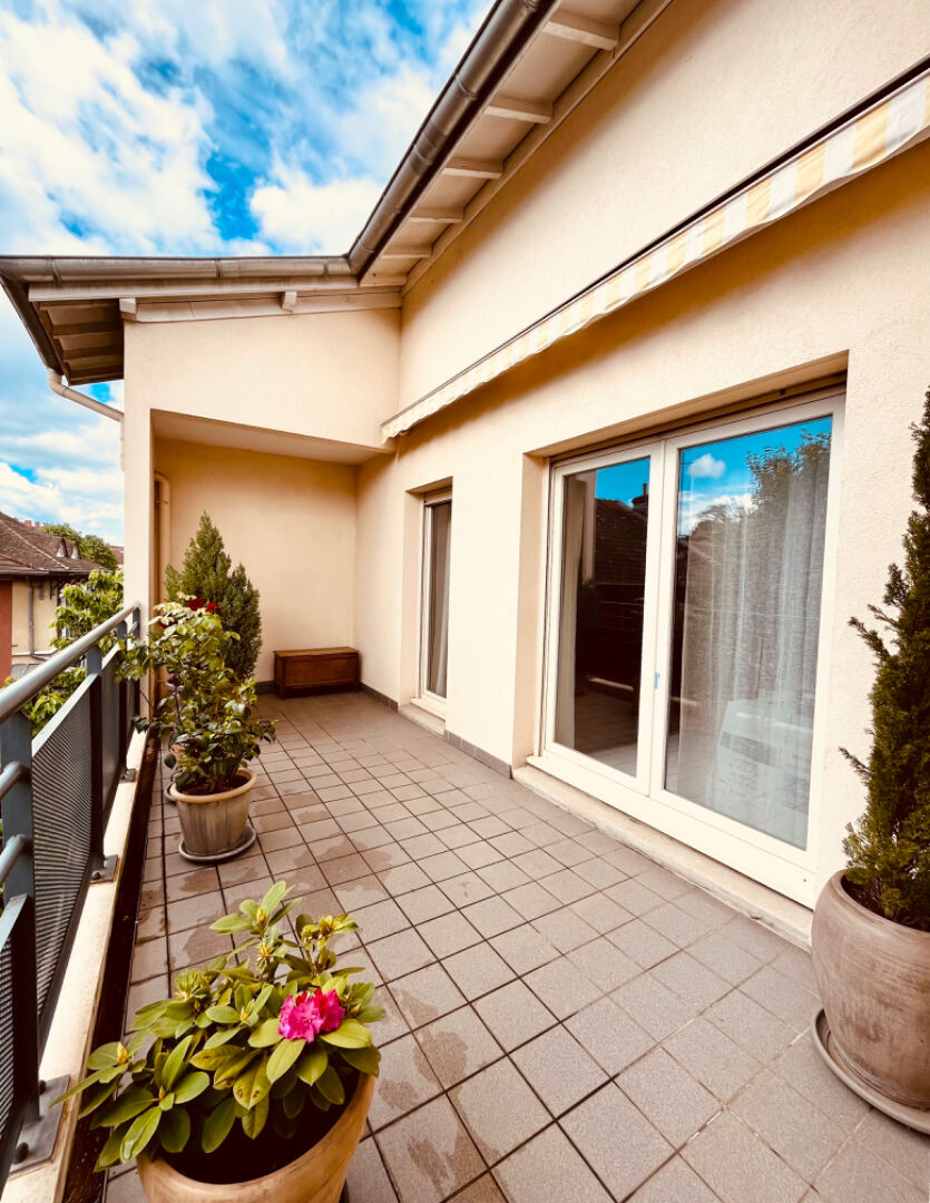 Photo Tassin, Appartement duplex 5 pièces 104 m2, dernier étage, terrasse 17m2 , 2 garages, cave image 4/6