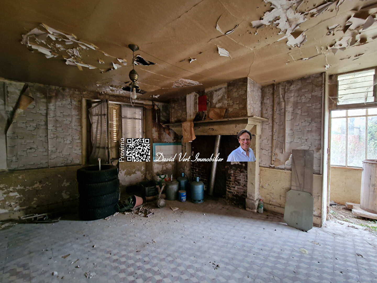 Photo Ancien corps de ferme avec granges à moins de 10 min de Chalons En Champagne avec env 7 pièces sur env 5500 m2 de terrain image 4/6