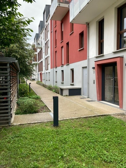 Photo Appartement Aubervilliers 3 pièce(s) image 2/6