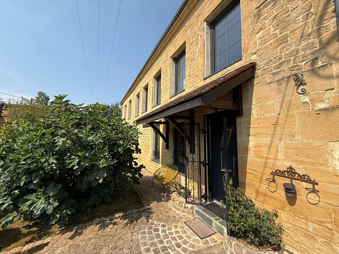 Maison  secteur Donchery 9 pièces 360 m2