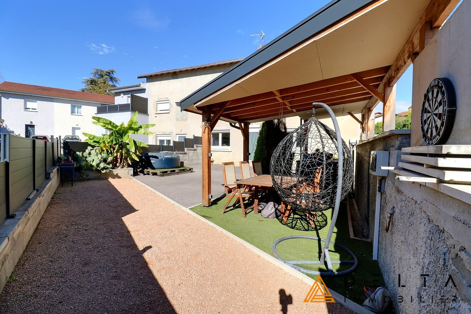 Maison 4 pièces 93 m² avec cour de 120 m²