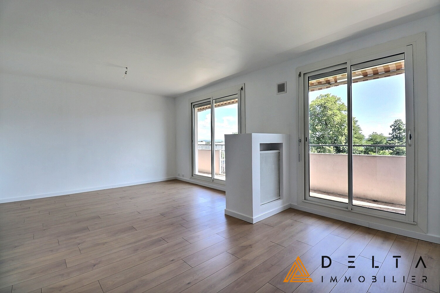 Photo Appartement 3 pièces 66 m² avec garage et cave image 2/6