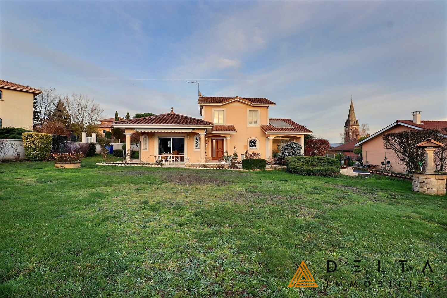 Photo Maison 152 m² sur terrain de 1000 m² image 1/6