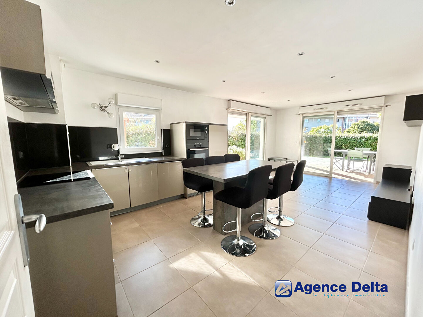 Photo Appartement T3 Rez-de-jardin + Parking - La Garde 3 pièce(s) 65.25 m2 image 4/6