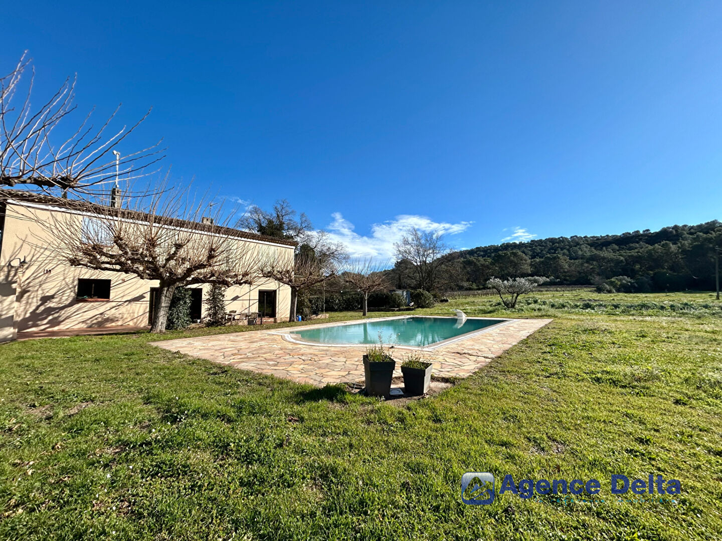 Villa Cuers 6 pièce(s) 211 m2