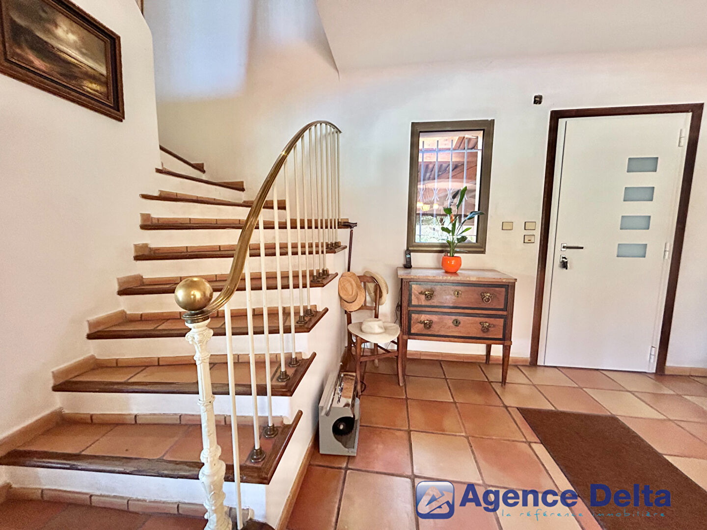 Villa Cuers 6 pièce(s) 211 m2