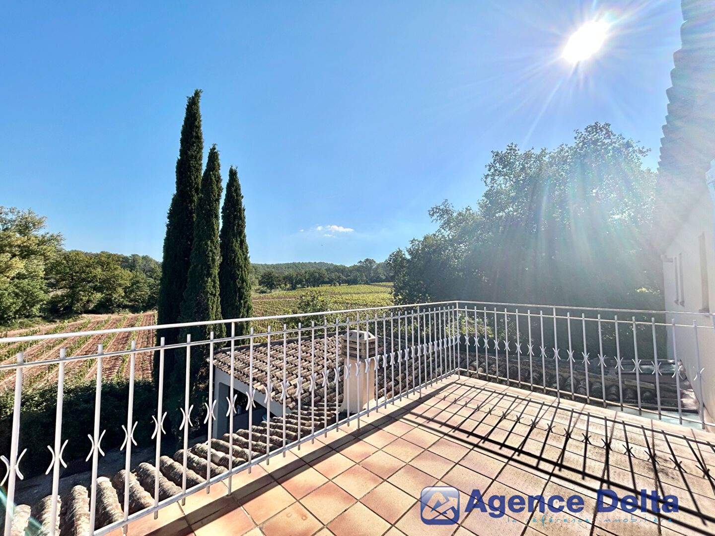 Villa Cuers 6 pièce(s) 211 m2