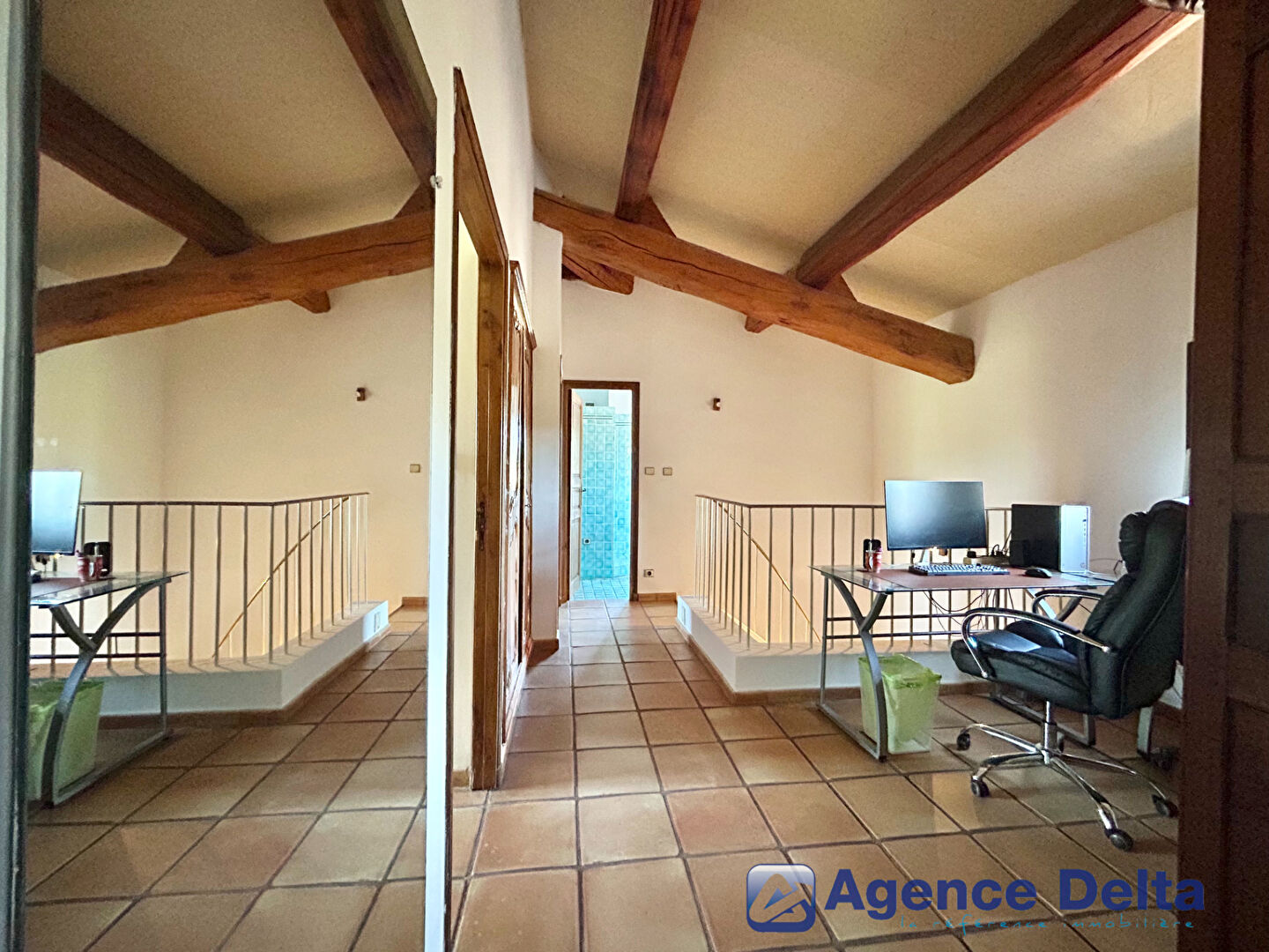 Villa Cuers 6 pièce(s) 211 m2