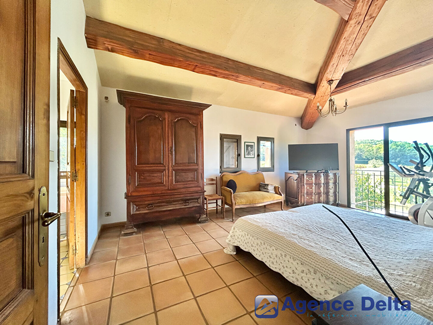 Villa Cuers 6 pièce(s) 211 m2