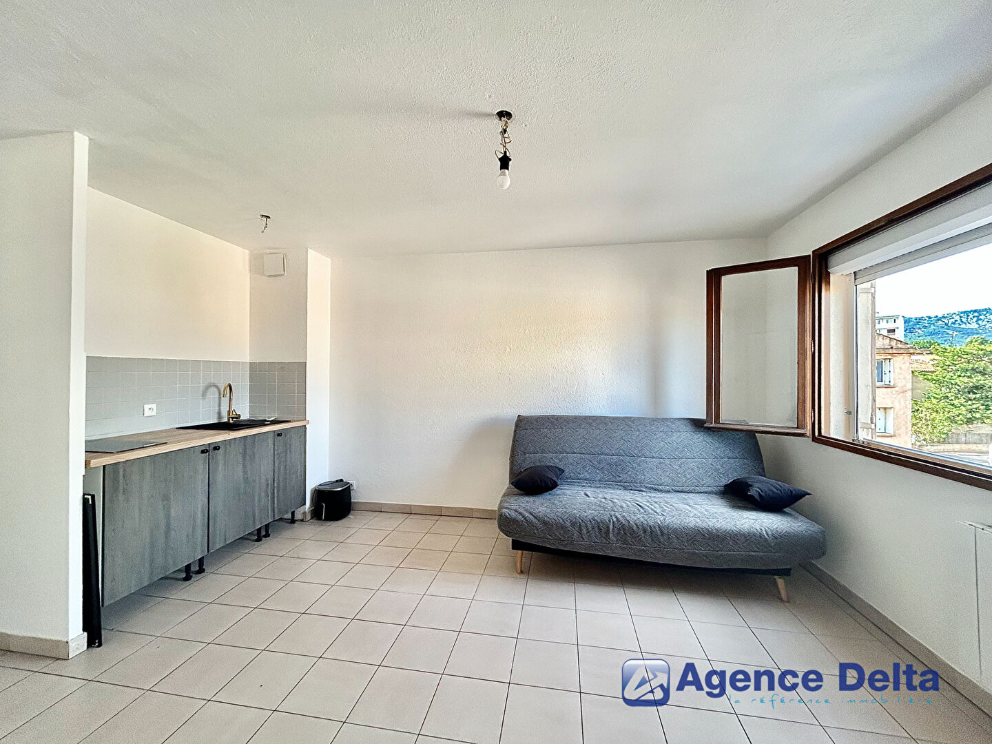 Appartement Toulon 1 pièce(s) 24.04 m2