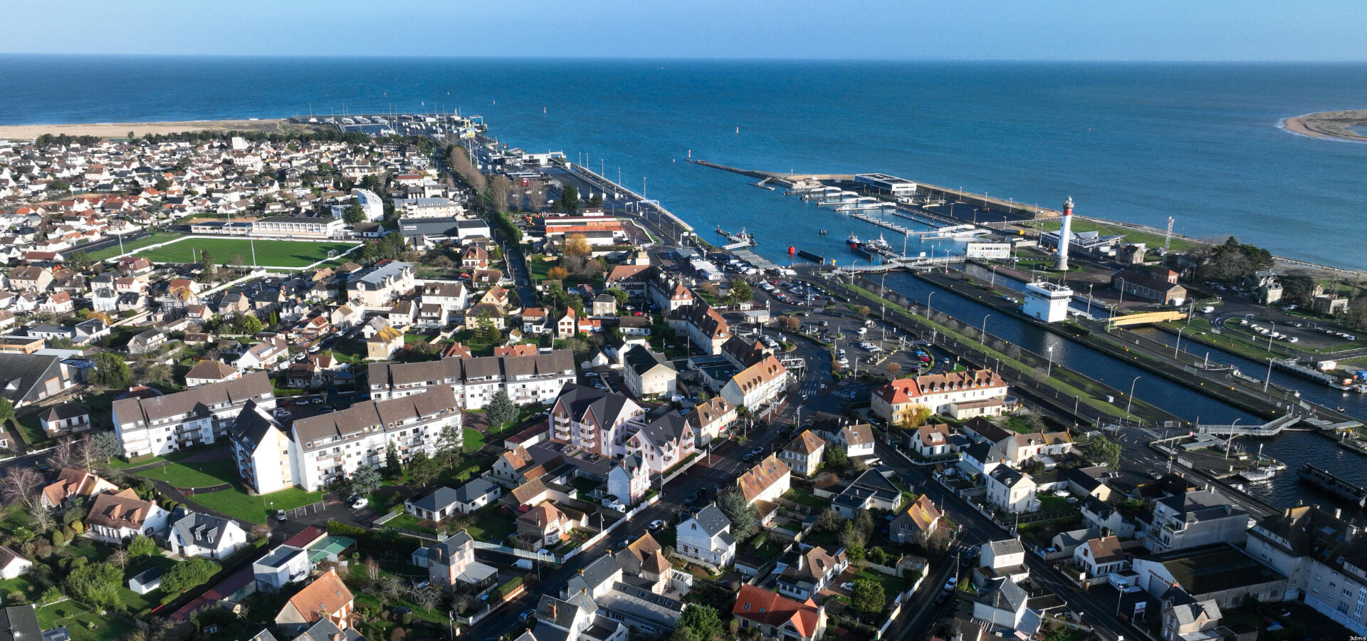 Photo OUISTREHAM Appartement Neuf  86 m² 4 pièces 3 chambres  avec balcon et parking image 2/4