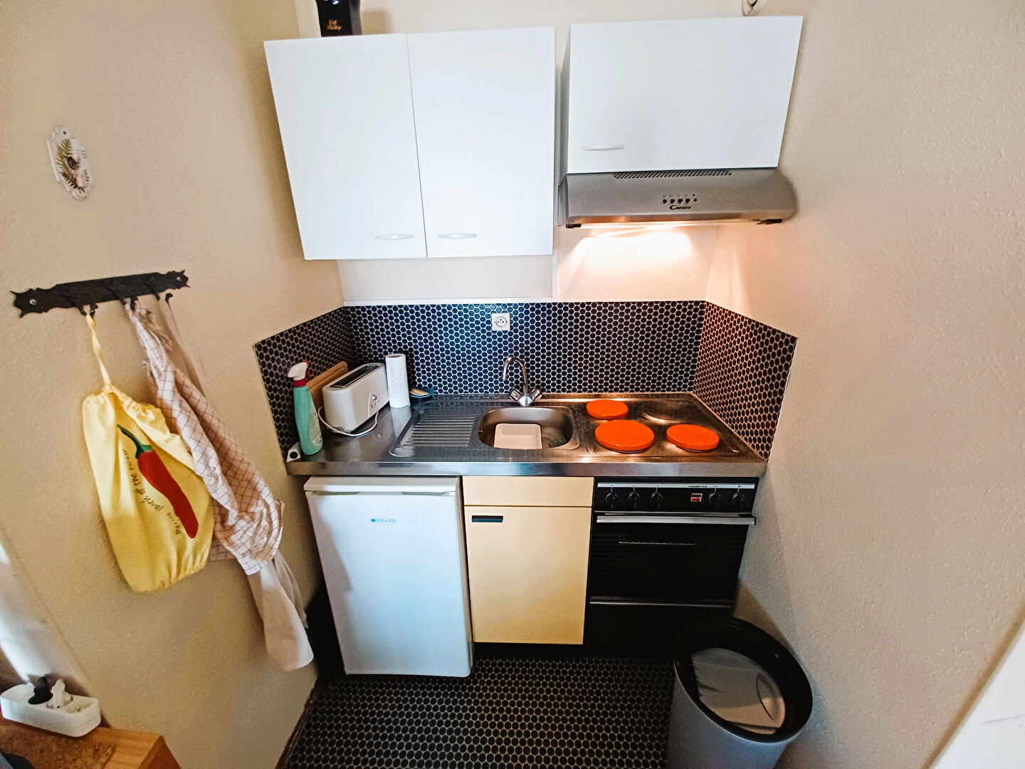 Photo APPARTEMENT 2 PIECES - COURSEULLES SUR MER - PROCHE MER image 4/6