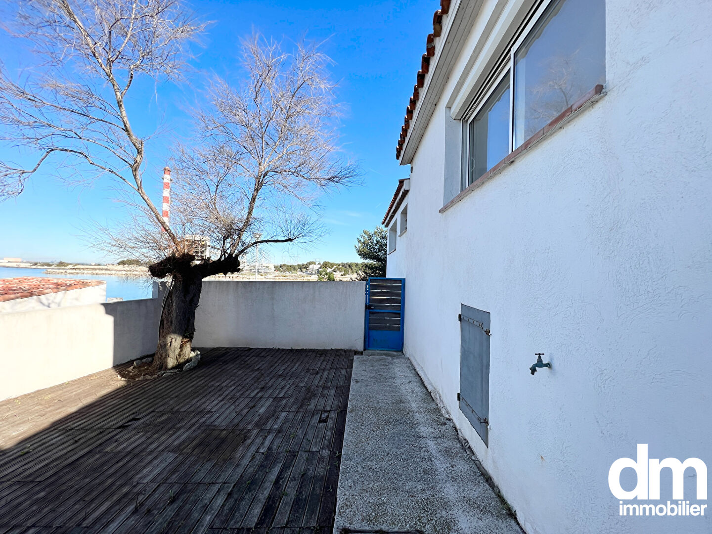 Photo Maison type 2 avec terrasses et pool-house sur 490m2 de terrain image 2/6