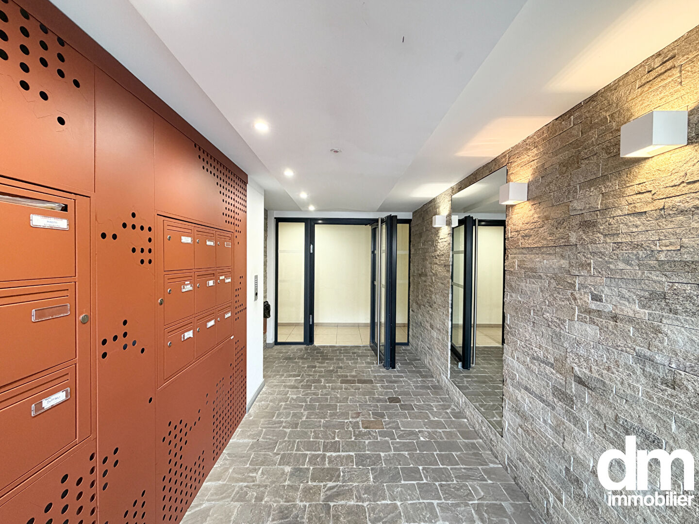 Agence immobilière de dm IMMOBILIER Martigues - dm IMMOBILIER