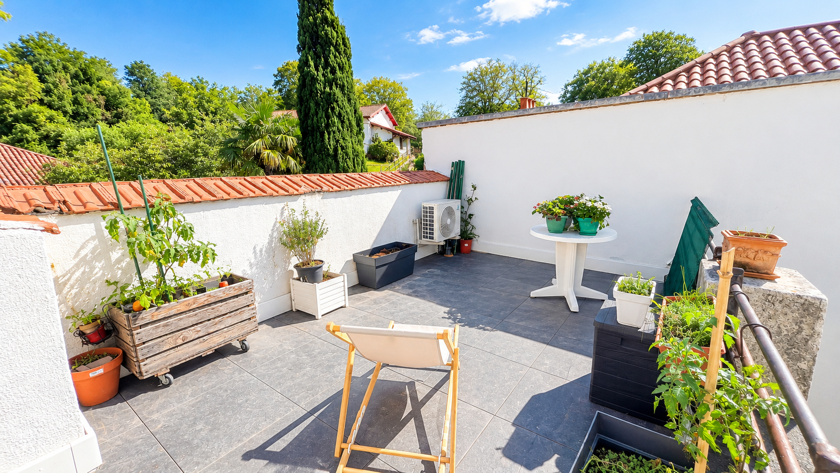 Bayonne St Esprit T2 dernier étage avec grande terrasse de 16m²