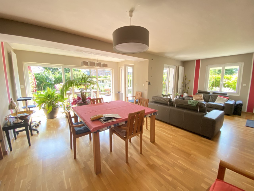 Photo Jolie maison de 90 m2 Roubaix, limite Hem. image 2/6