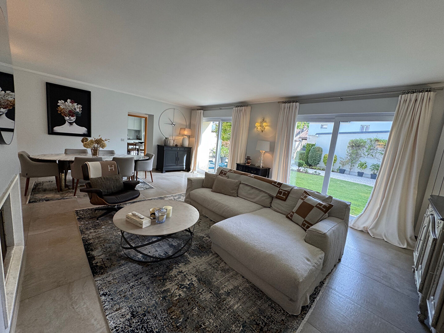 Photo ECXEPTIONNEL RUE SAINT LAZARE image 4/6