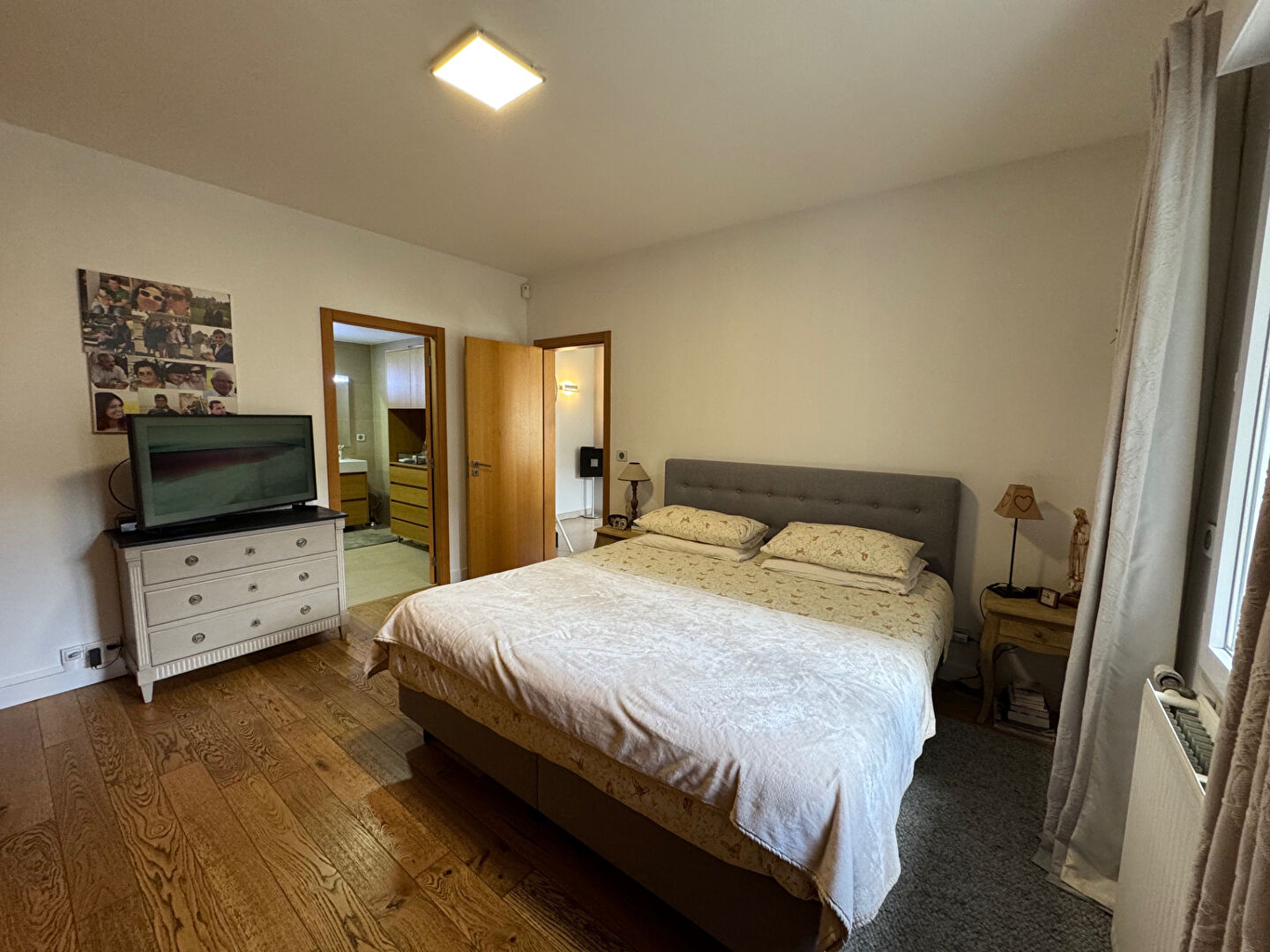 Photo ECXEPTIONNEL RUE SAINT LAZARE image 5/6