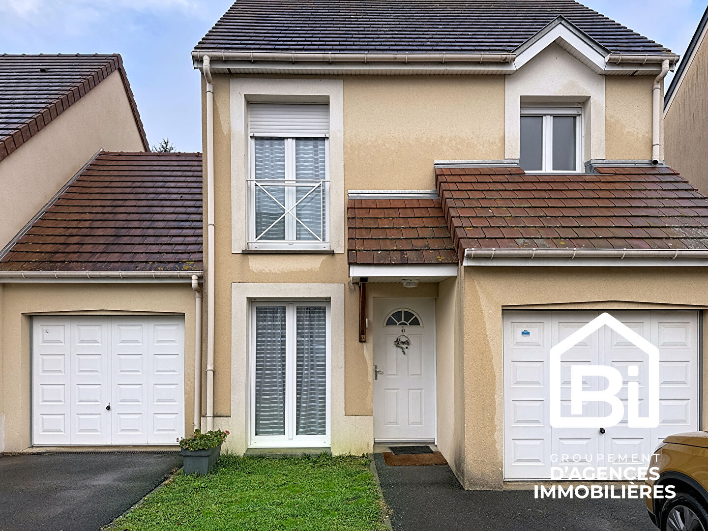 Photo Maison Ifs 4 pièce(s) 81.28 m2 image 1/6