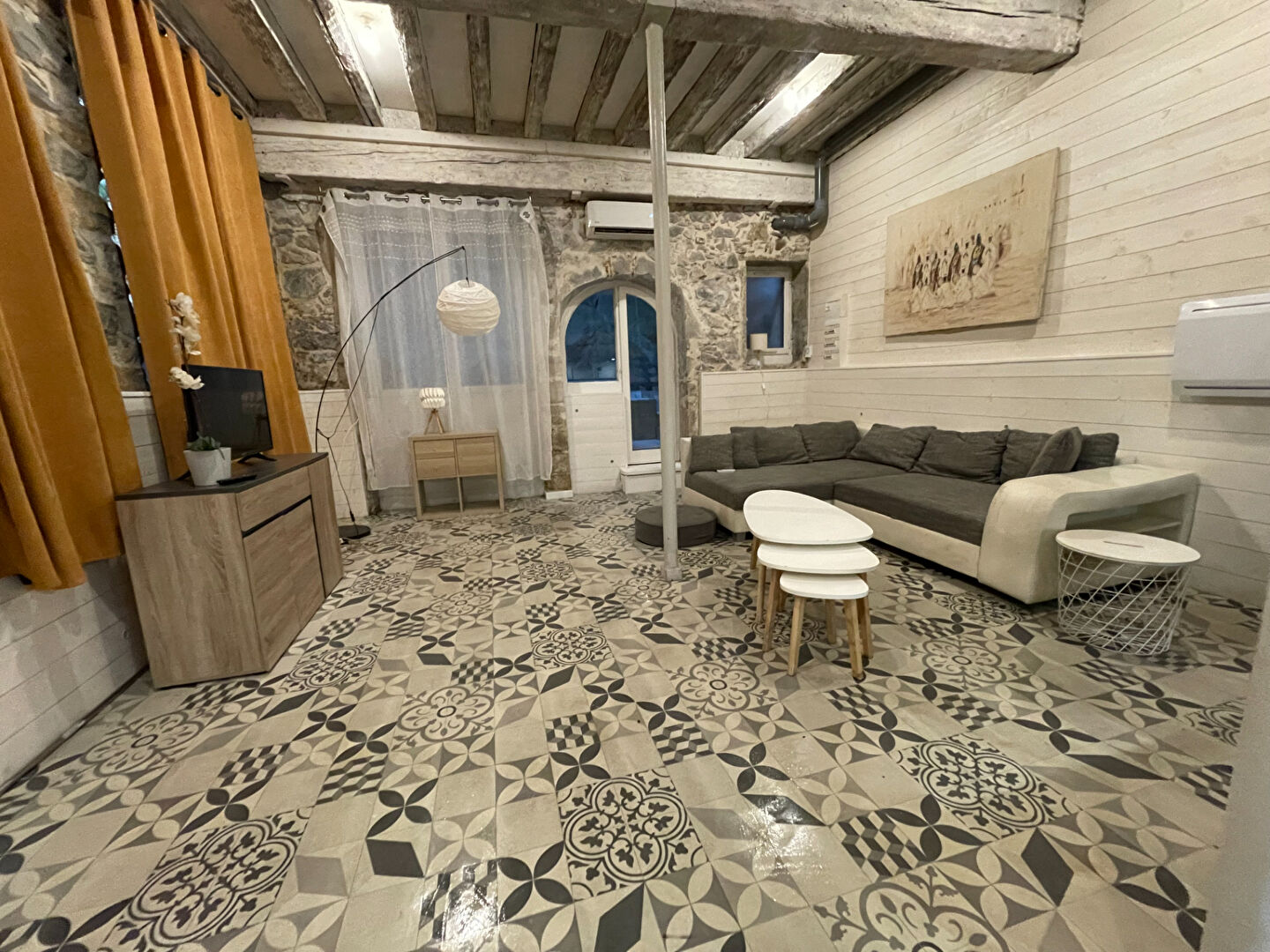 Appartement type loft T2 meublé - 43m²  Lyon 5 avec petite terasse