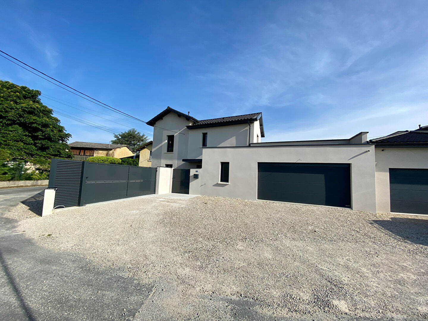 Maison de prestige Thil 5 pièces 178.97 m2, terrain de 607m².
