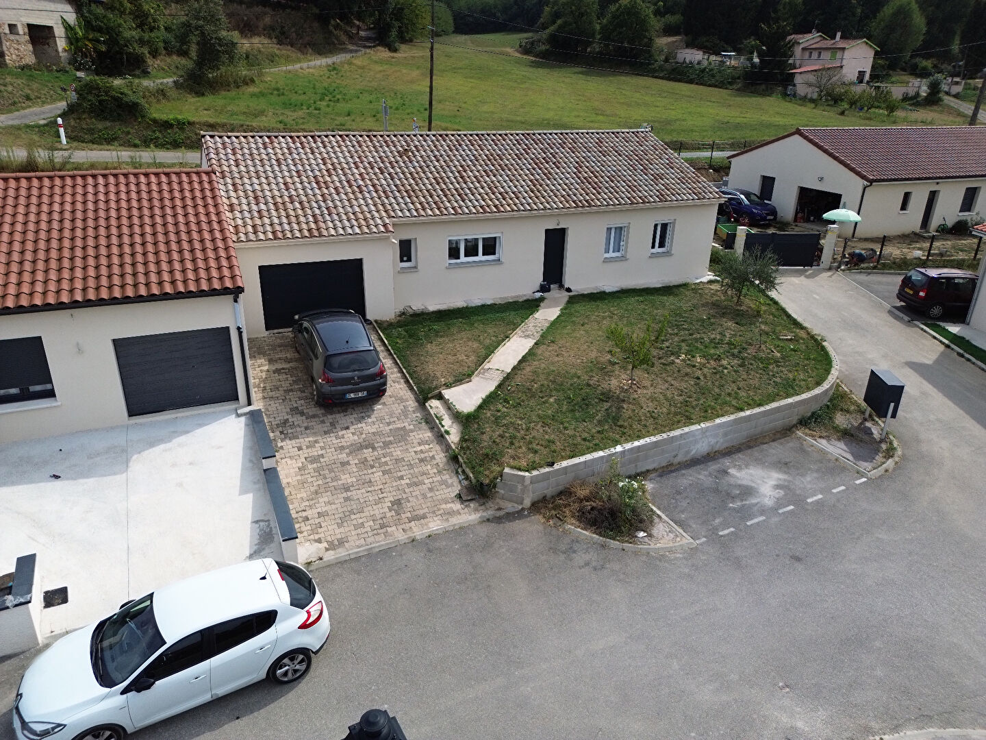 Maison Saint Barthelemy De Vals 4 pièce(s)  110m² avec ses extérieurs