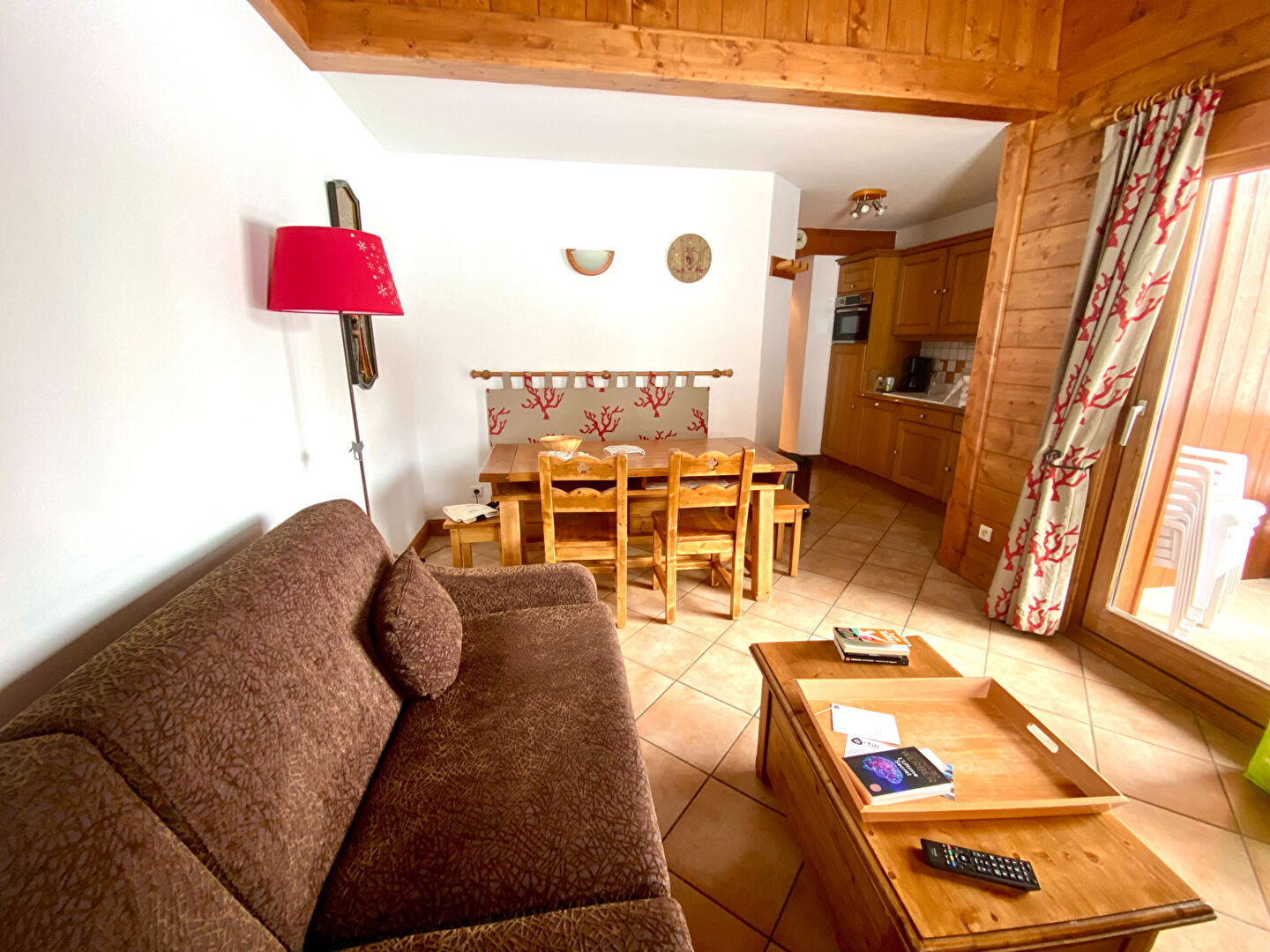 Photo Appartement meublé Les Saisies 3 pièces avec terrasse dans résidence 4* avec piscine aux pieds des pistes image 3/6