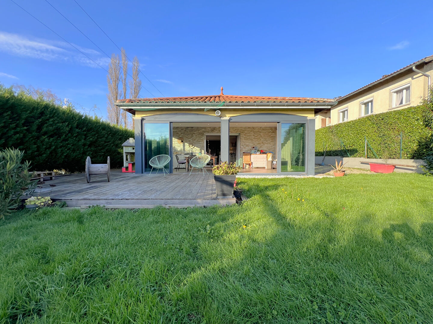 Photo Maison 4 pièces 124m2 - Terrain 1321m2 - Garage double image 2/6