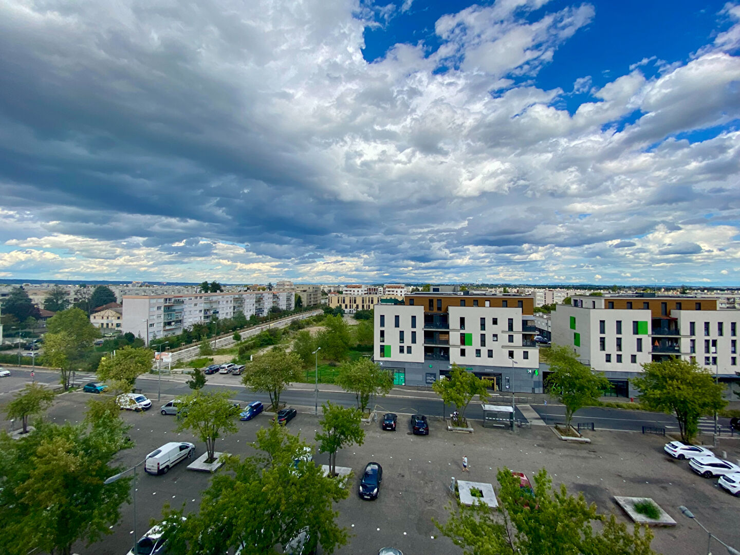 Appartement  4 pièces avec balcon Bron