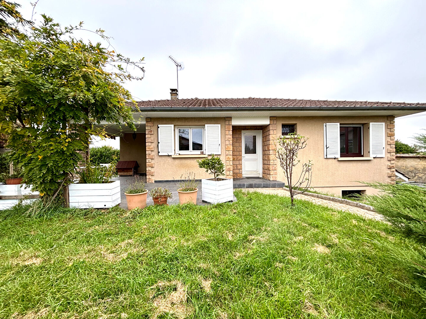 Photo Maison Nievroz 5 pièces 132.07 m2 sur un terrain de 1254m² image 3/6