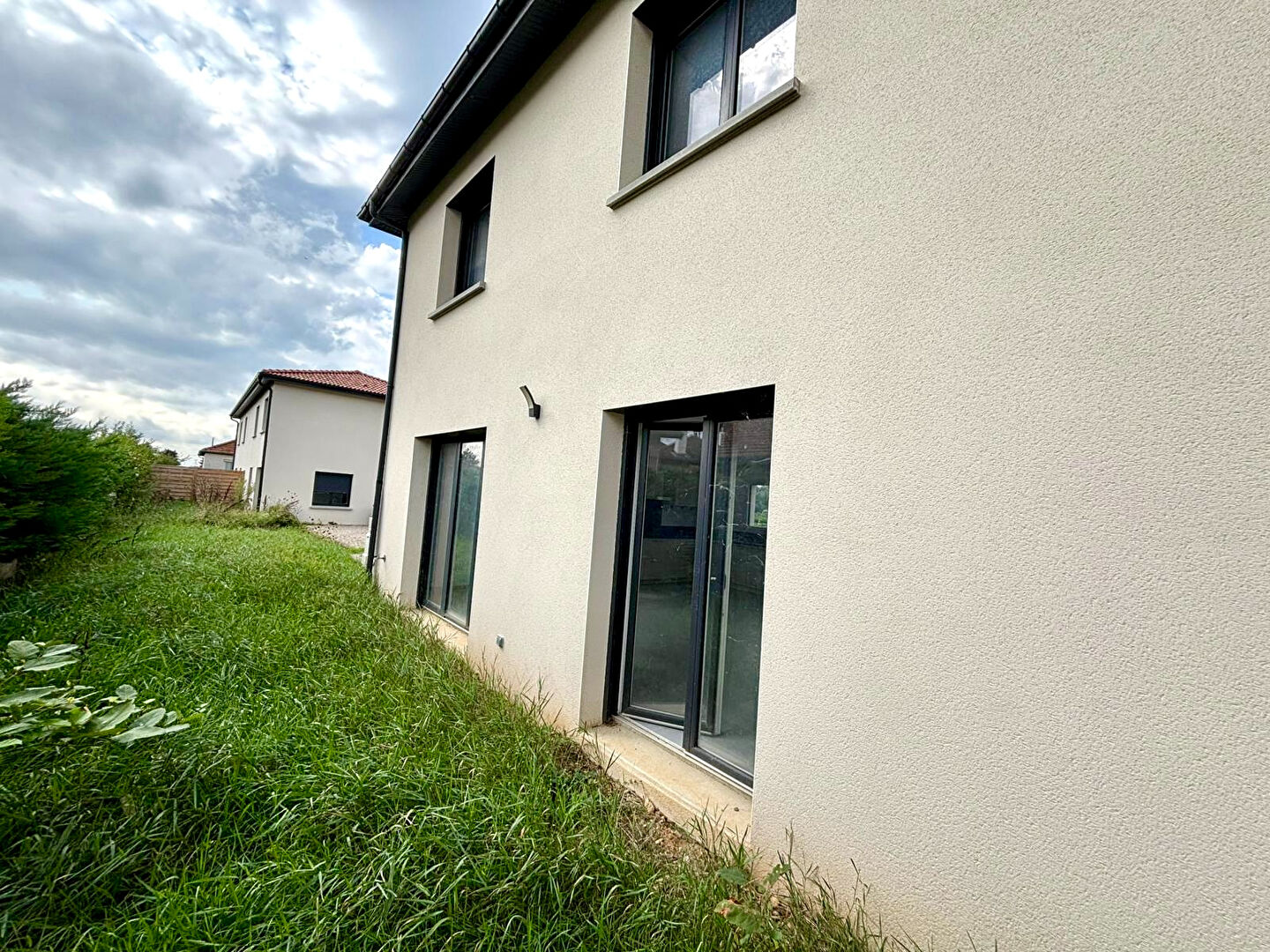 Photo Maison Beynost 4 pièces 100 m2 avec jardin image 2/6
