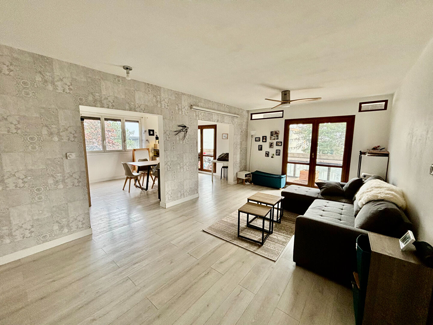 Appartement Rillieux La Pape 5 pièce(s) 108 m2 avec balcon, Sermenaz