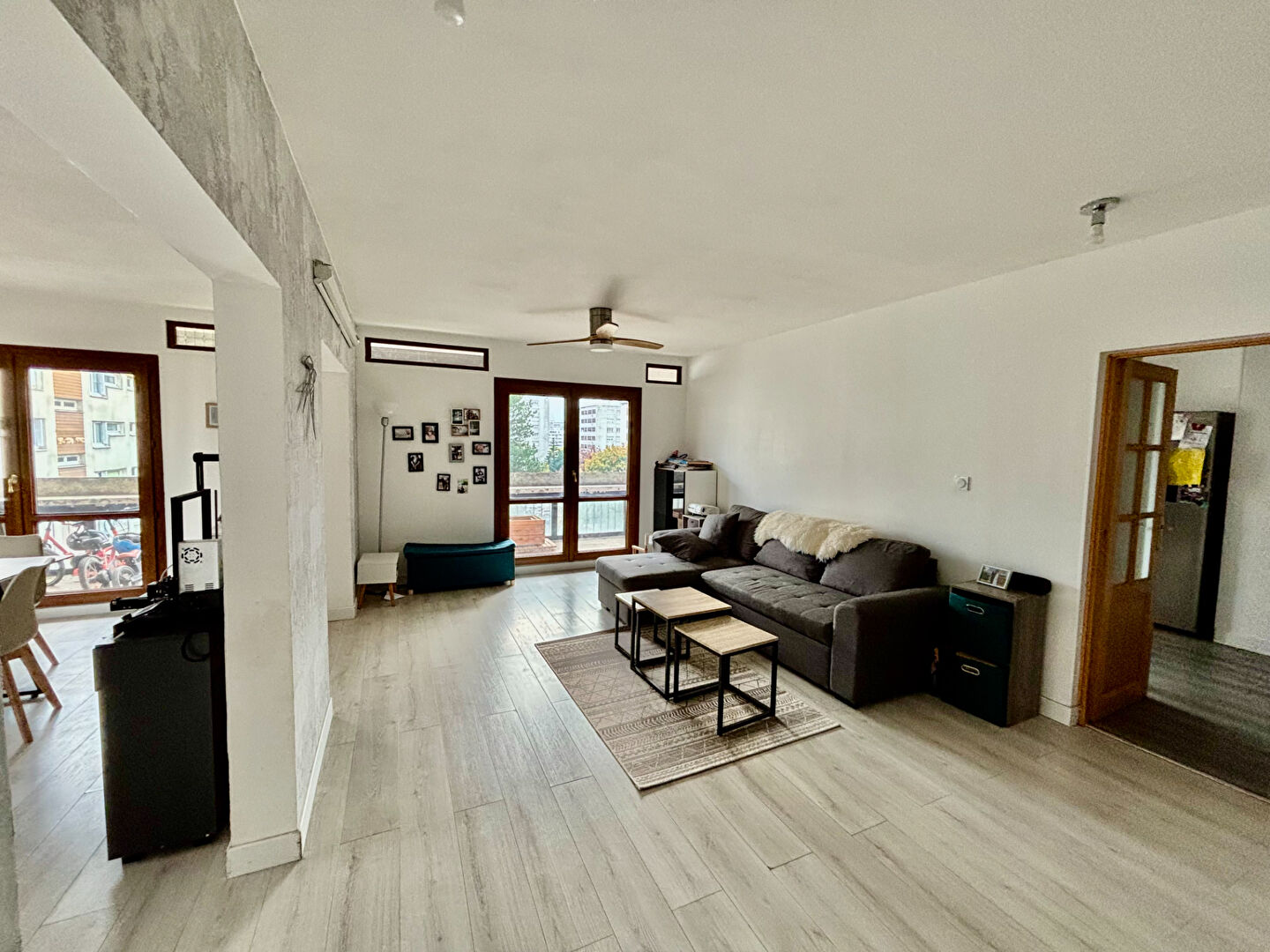 Photo Appartement Rillieux La Pape 5 pièce(s) 108 m2 avec balcon, Sermenaz image 2/6