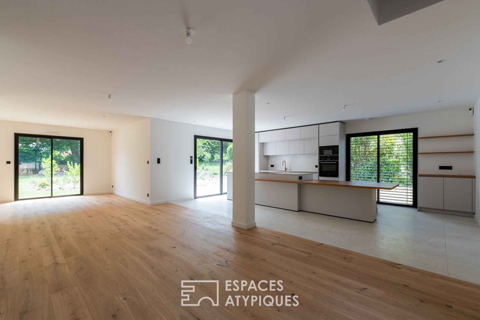 Photo Maison neuve haut de gamme et sa piscine image 2/6