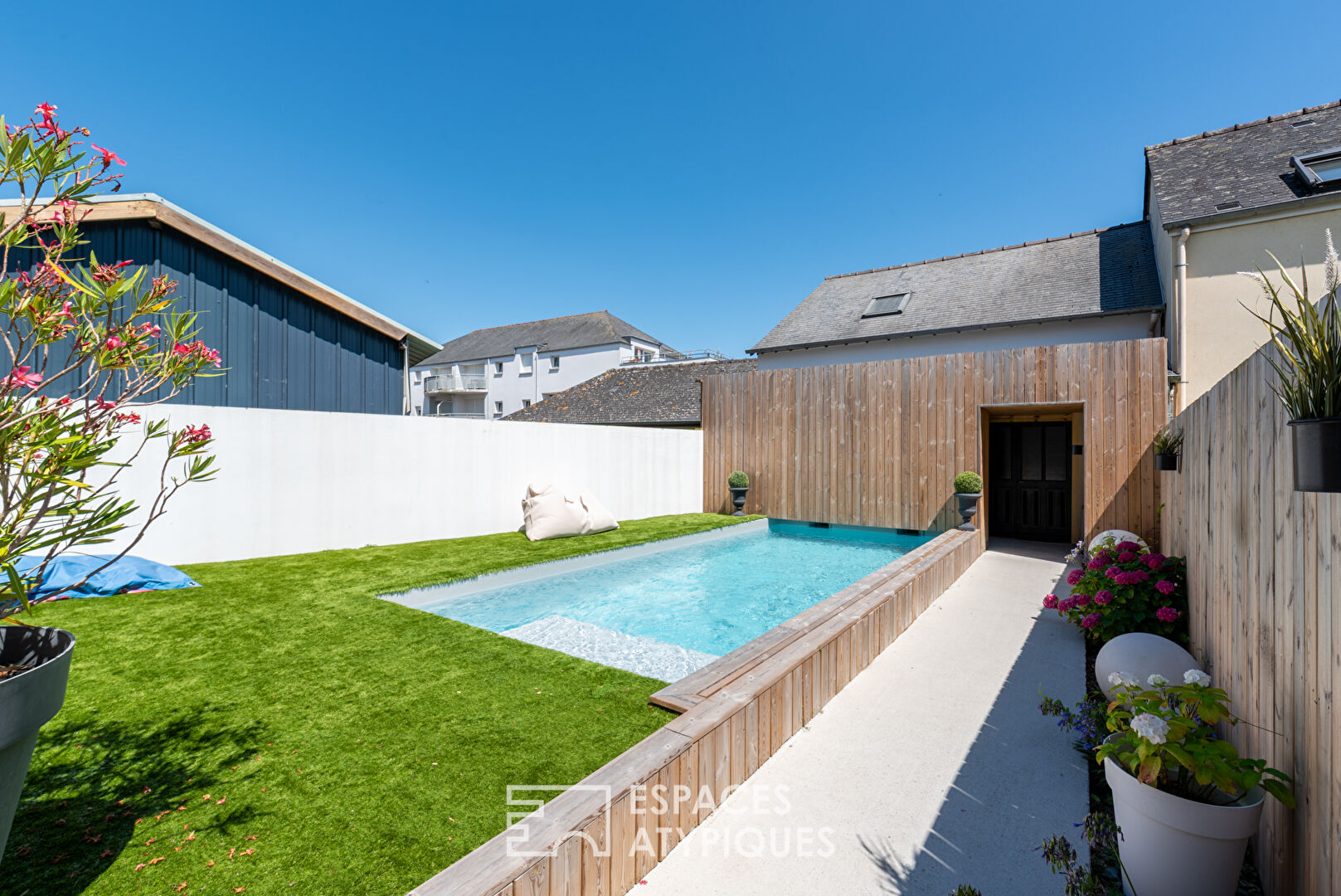 Agence immobilière de ESPACES ATYPIQUES RENNES