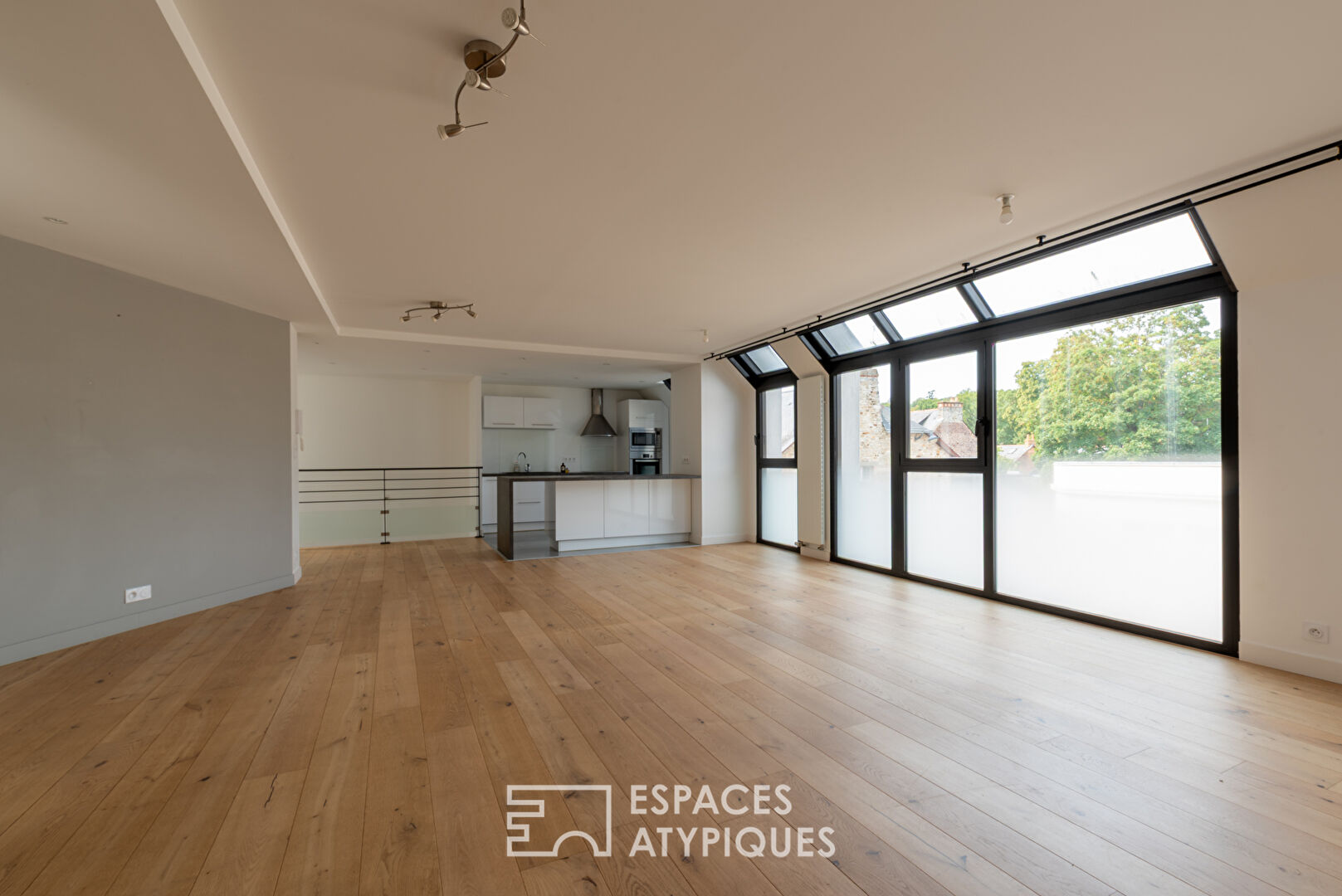 Agence immobilière de ESPACES ATYPIQUES RENNES