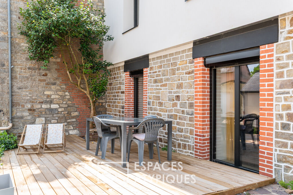 Maison de ville rénovée avec soin et jardin