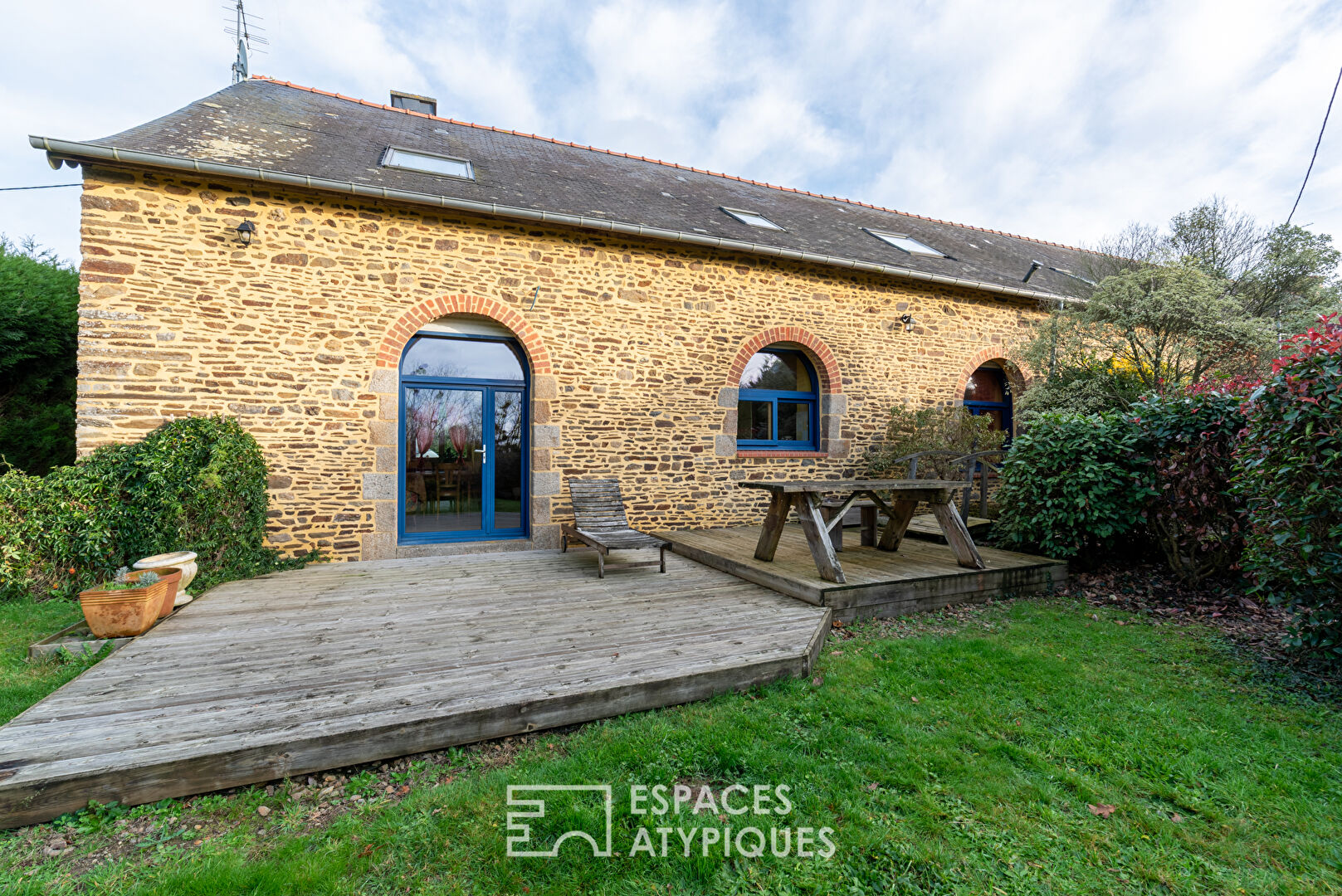 Agence immobilière de ESPACES ATYPIQUES RENNES