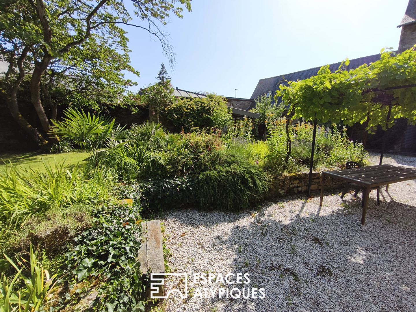 Agence immobilière de ESPACES ATYPIQUES RENNES