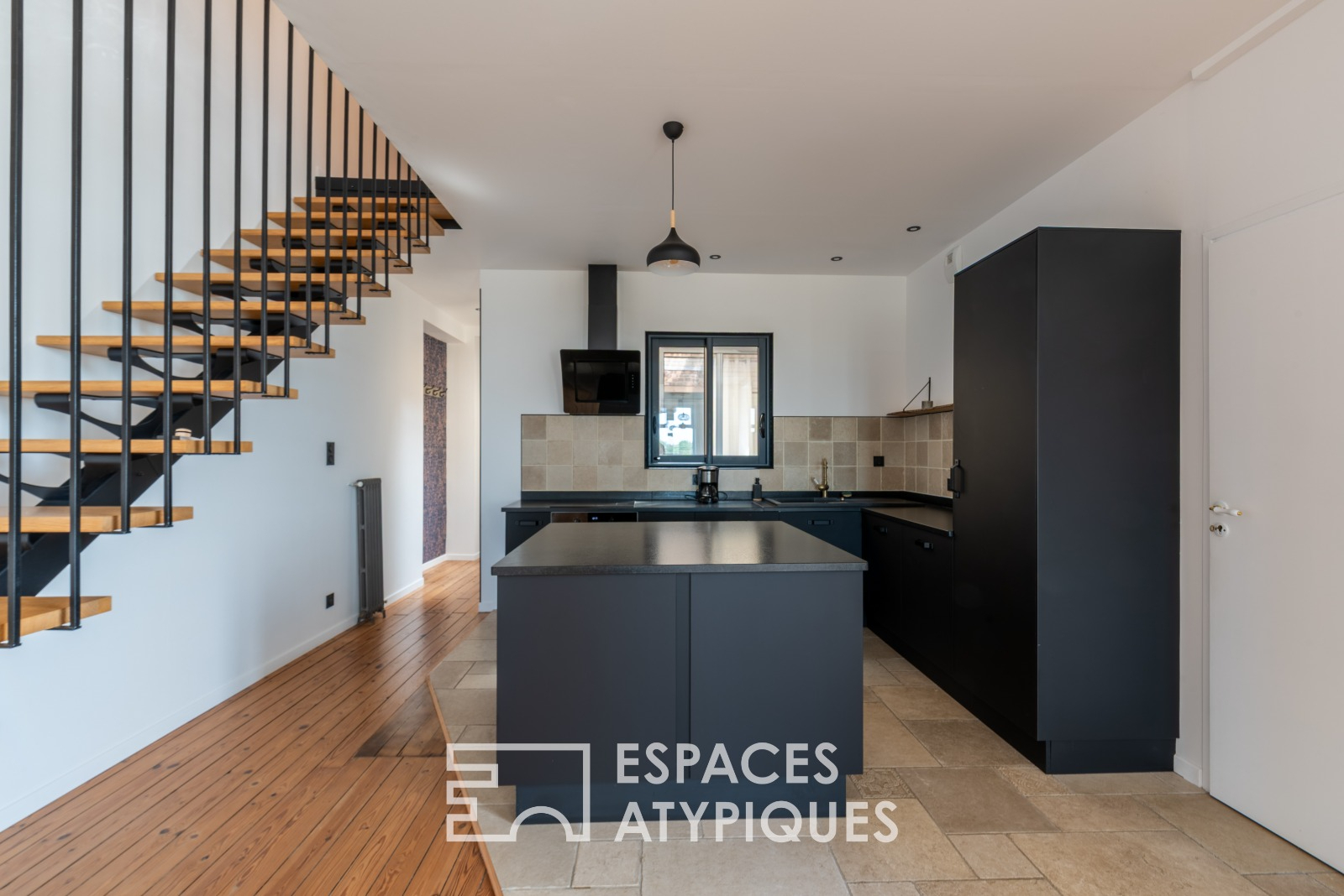 Agence immobilière de ESPACES ATYPIQUES RENNES
