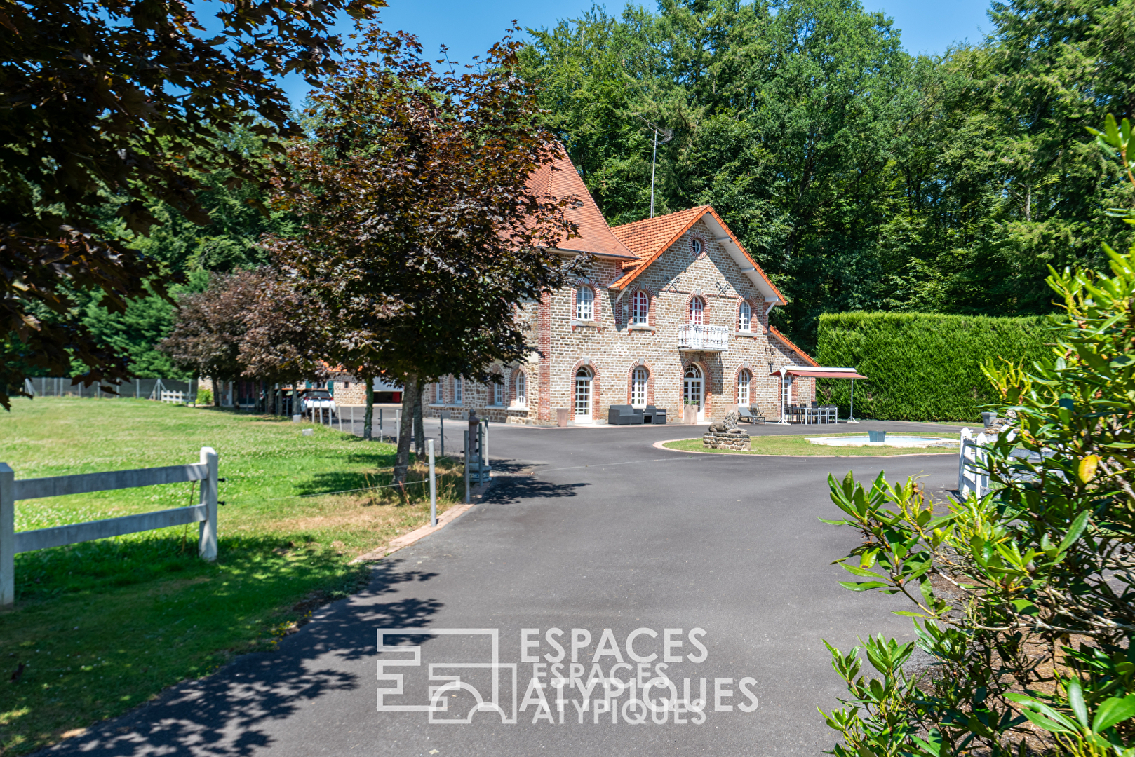 Agence immobilière de ESPACES ATYPIQUES RENNES