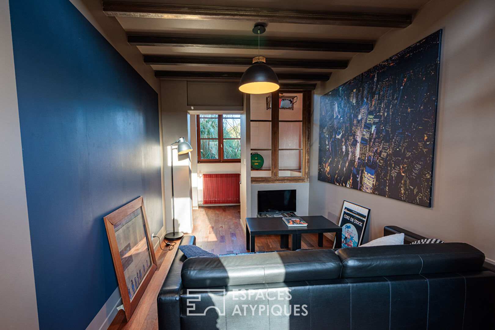 Photo Ancienne école réhabilitée en maison atypique image 5/6