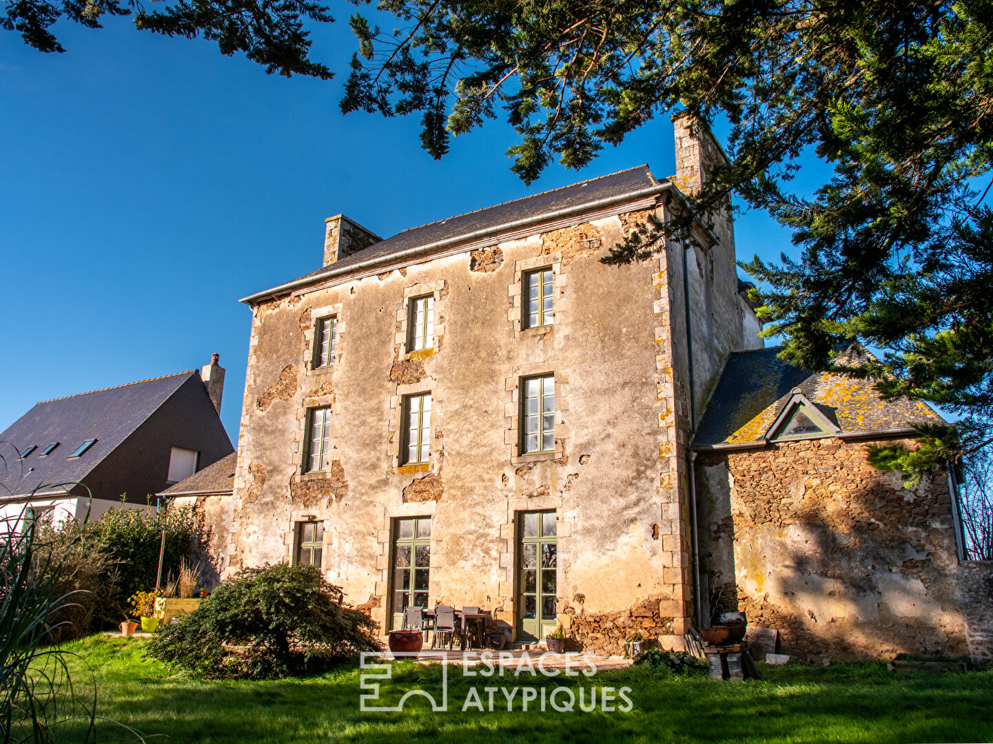 Agence immobilière de ESPACES ATYPIQUES Côtes-d'Armor