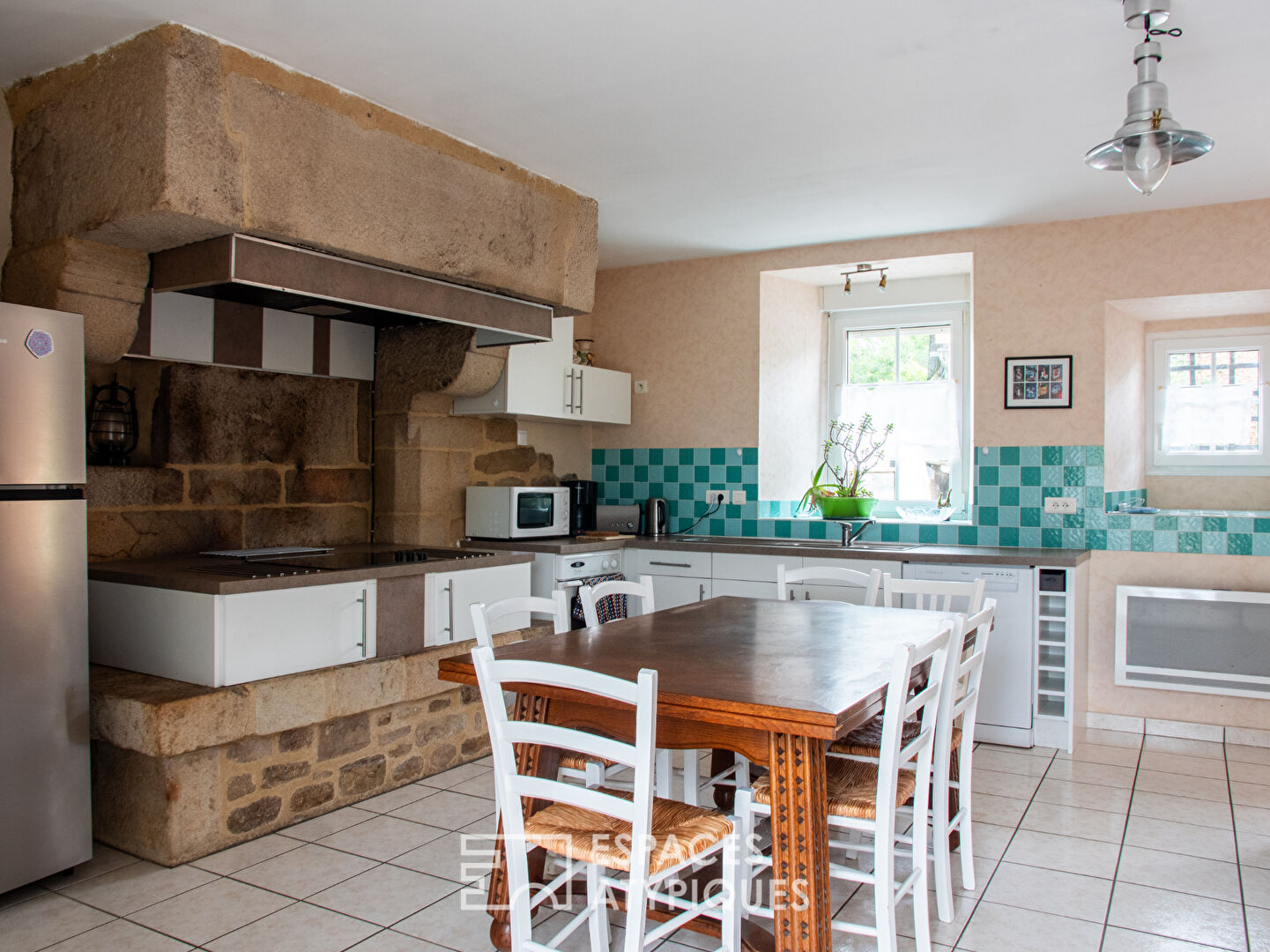 Photo Ensemble immobilier en pierre et son grand jardin constructible image 6/6