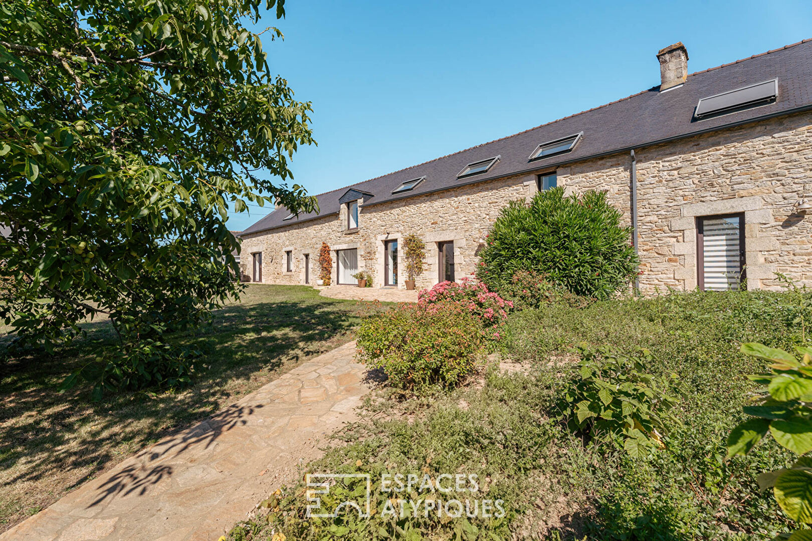 Agence immobilière de ESPACES ATYPIQUES Morbihan